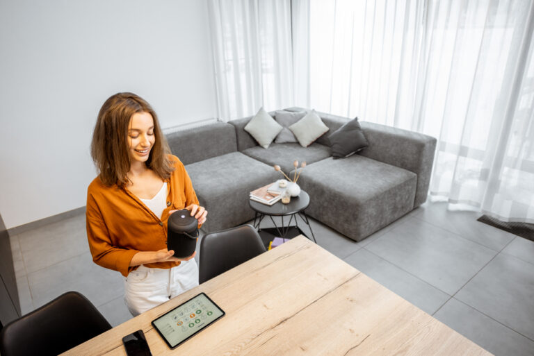 10 Must-Have Smart Home Devices for Your Modern Apartment