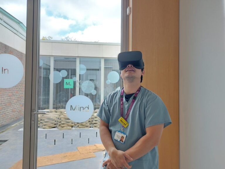 NHS mental health workers turn to VR to tackle inequality on wards