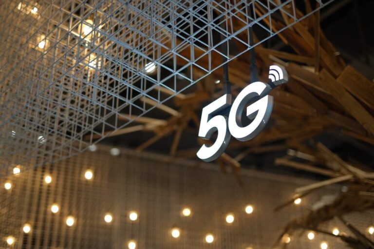 Mobile users slow to upgrade to 5G due to their perception of network quality